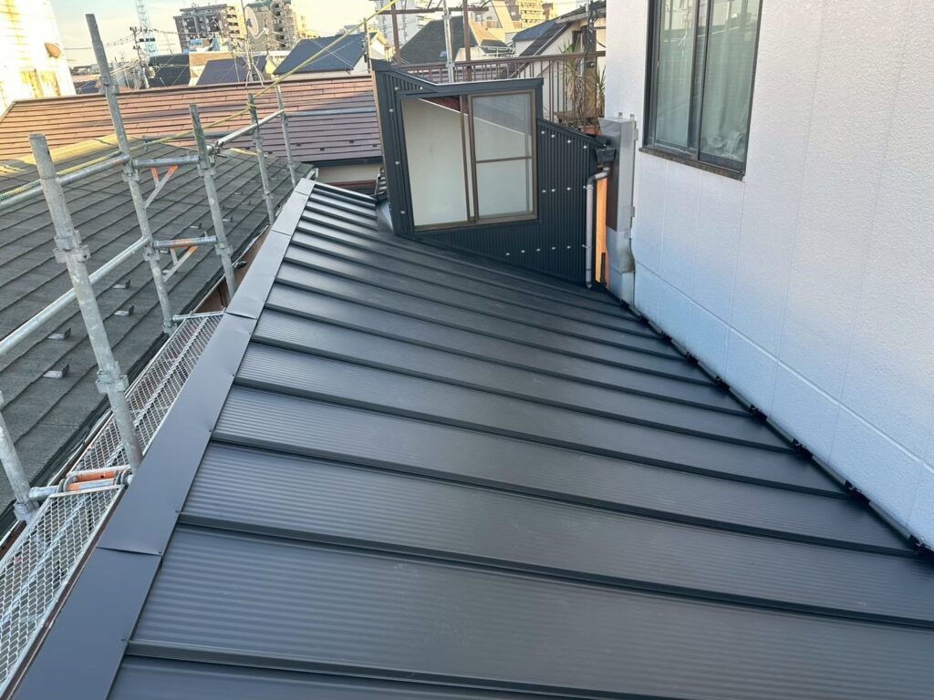 北区上十条 完成後の屋根(全景)
